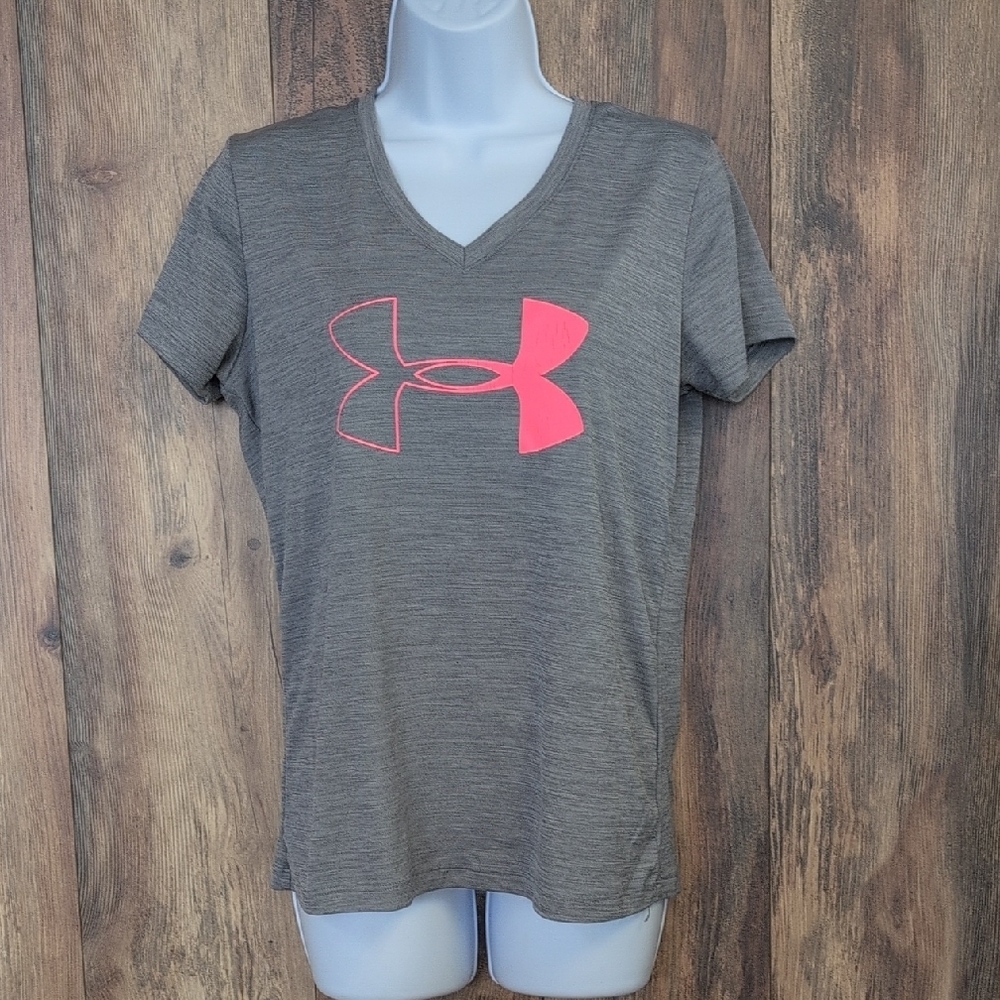 Under Armour Gray Short Sleeve V Neck Tee with Pink Logo S                  604F
